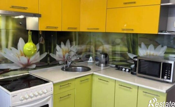 2-комн квартира пр-кт Славы, 6А,  д. 6А