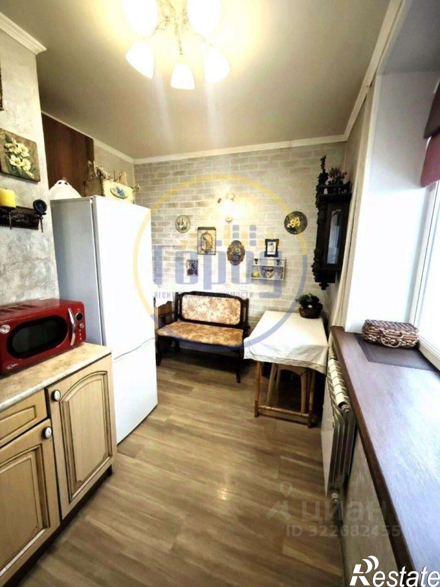 Купить квартиру за 2 700 000 рублей на ул Братьев Гожевых, 9А