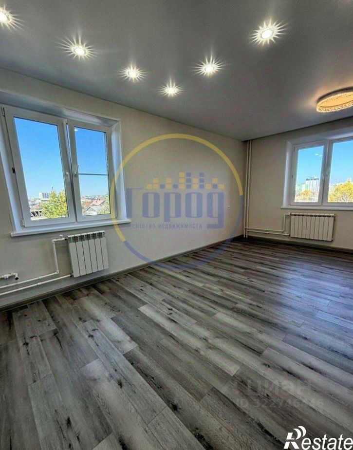 3-комн квартира пр-кт Славы, 14,  д. 14