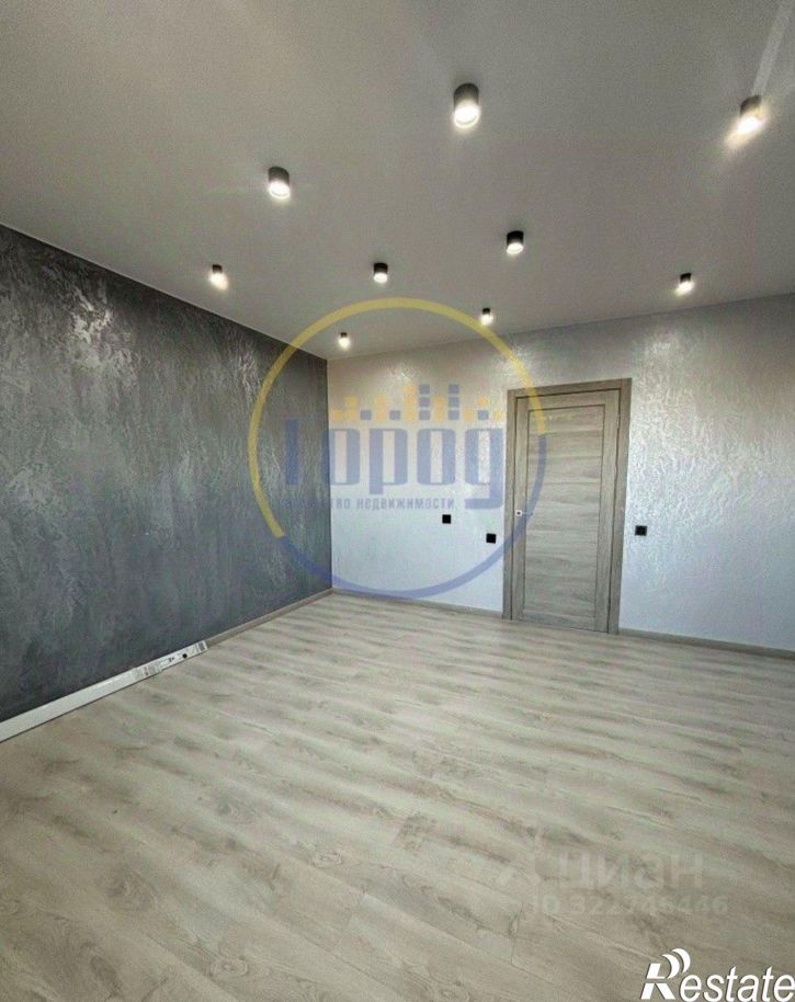 3-комн квартира пр-кт Славы, 14,  д. 14