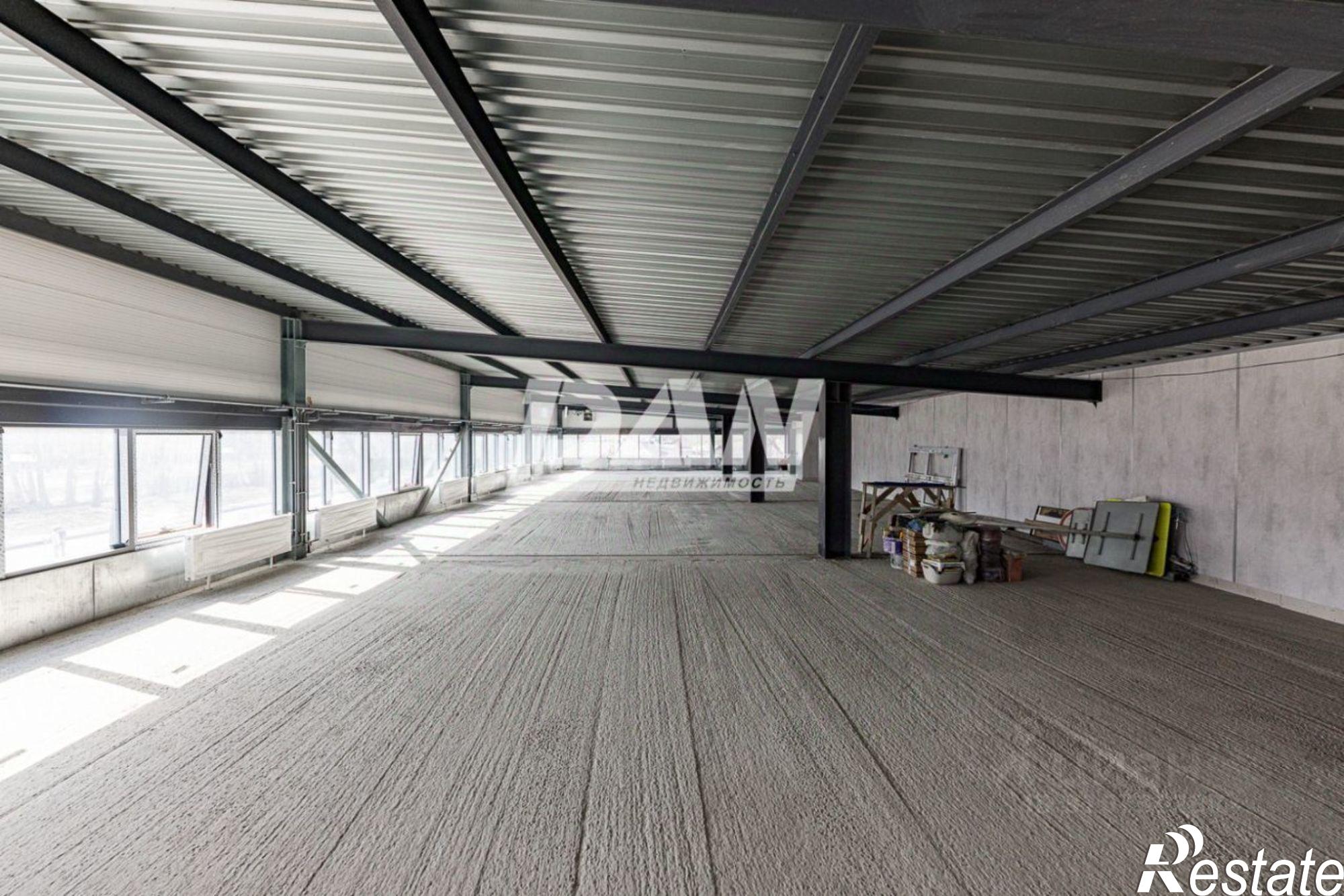 Сдать торговое помещение за 302 400 рублей на улица Лихачёва