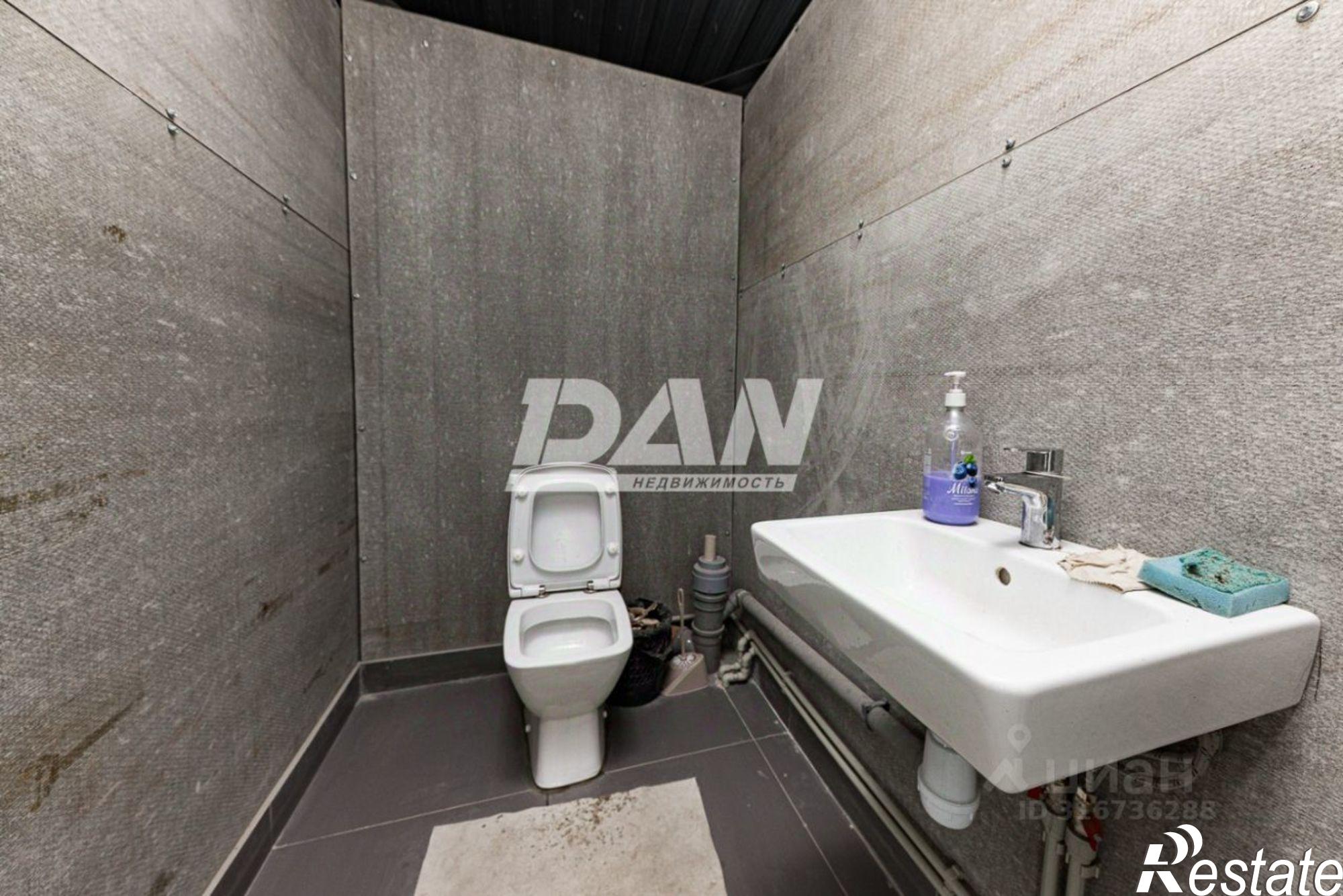 Сдать торговое помещение за 302 400 рублей на улица Лихачёва