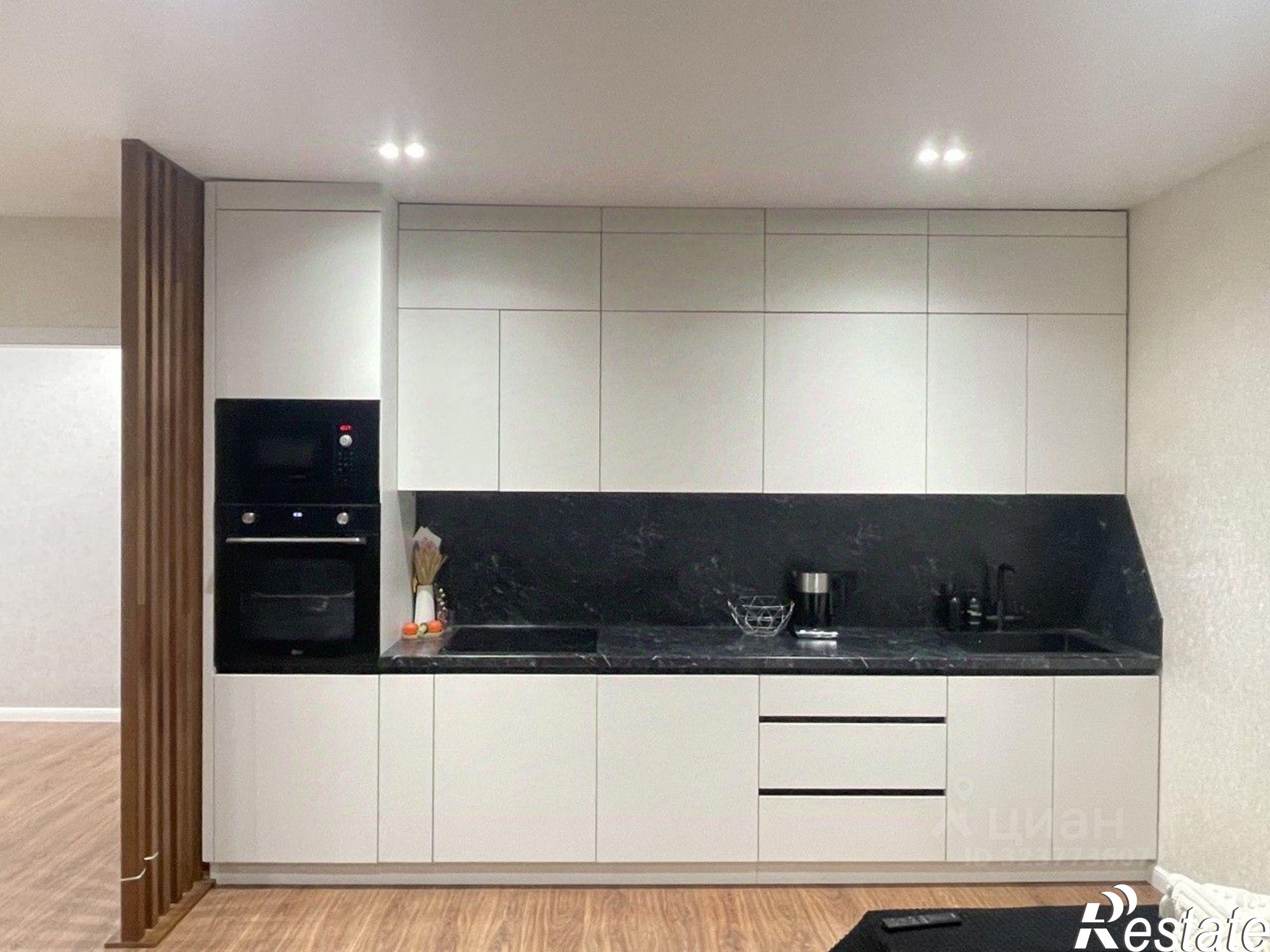 Купить квартиру за 10 400 000 рублей на проспект Славы, 7