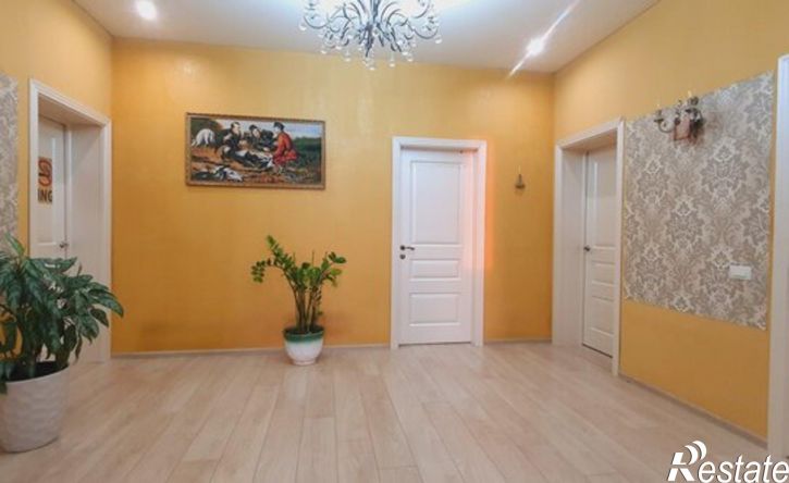 3-комн квартира Комсомольская улица, 27,  д. 27