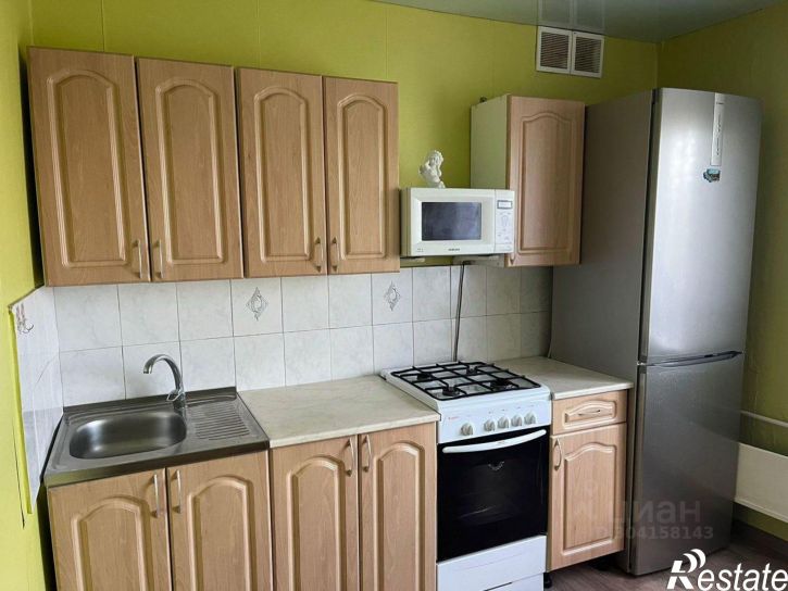 2-комн квартира Учительская улица, 1,  д. 1