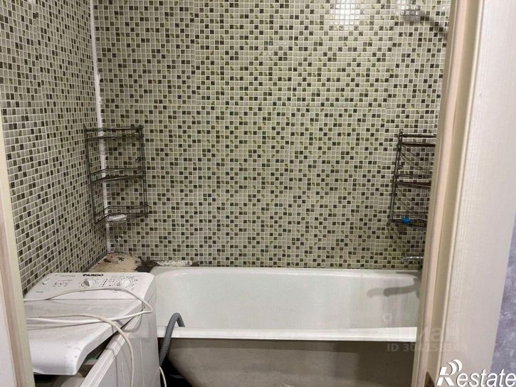 2-комн квартира Учительская улица, 1,  д. 1