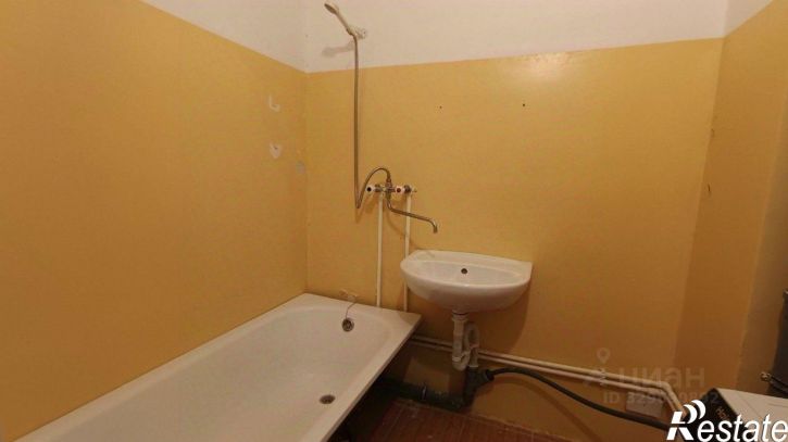 3-комн квартира ул Короленко, 4Б,  д. 4Б