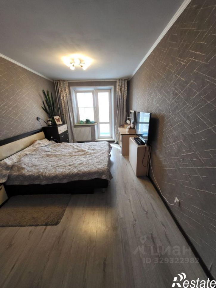 3-комн квартира проспект Славы, 32Б,  д. 32Б