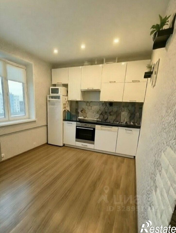 2-комн квартира пр-кт Славы, 32,  д. 32