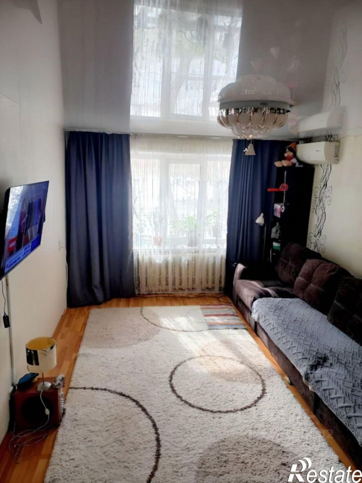 3-комн квартира улица Томилова, 8,  д. 8