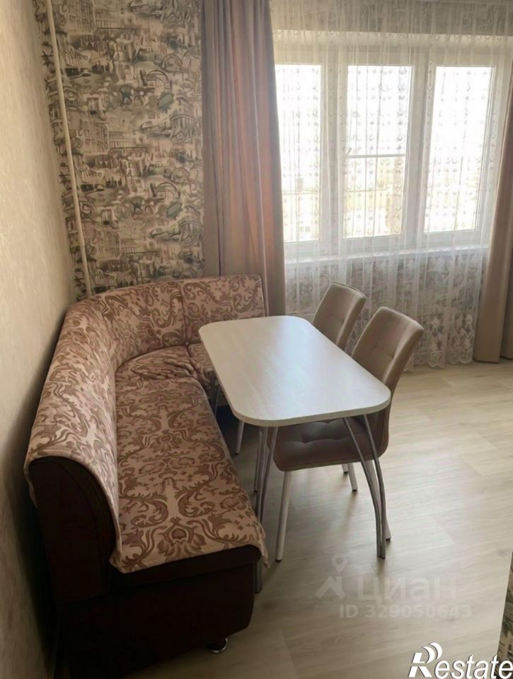 2-комн квартира проспект Славы, 32,  д. 32