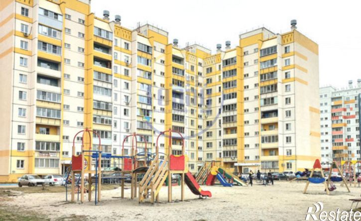 2-комн квартира улица Короленко, 12,  д. 12