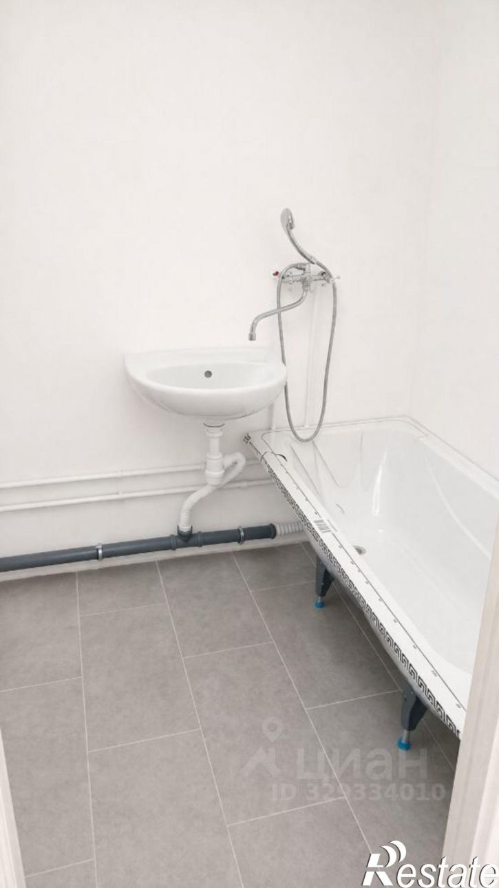 2-комн квартира улица Короленко, 4В,  д. 4В