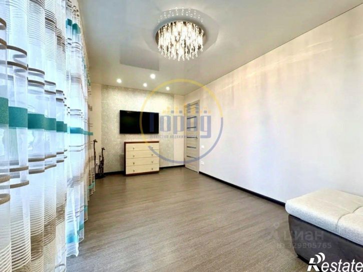 3-комн квартира улица Томилова, 21,  д. 21