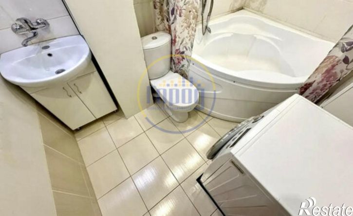 3-комн квартира улица Томилова, 21,  д. 21