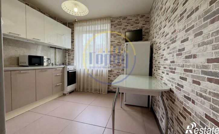 3-комн квартира улица Томилова, 21,  д. 21
