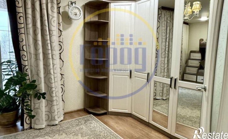 3-комн квартира улица Томилова, 10,  д. 10