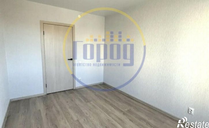 3-комн квартира улица Короленко, 4В,  д. 4В
