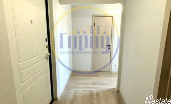 3-комн квартира улица Короленко, 4В,  д. 4В
