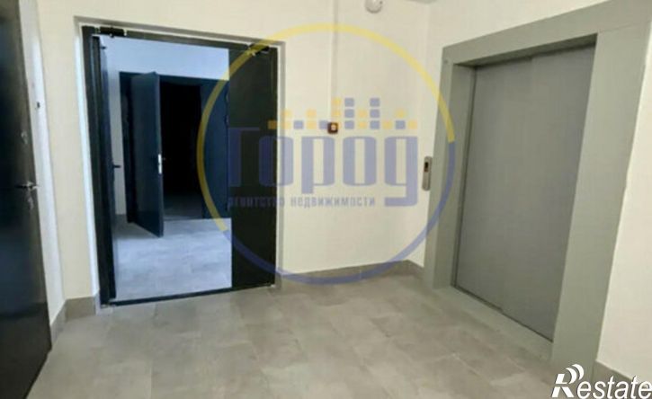3-комн квартира улица Короленко, 4В,  д. 4В