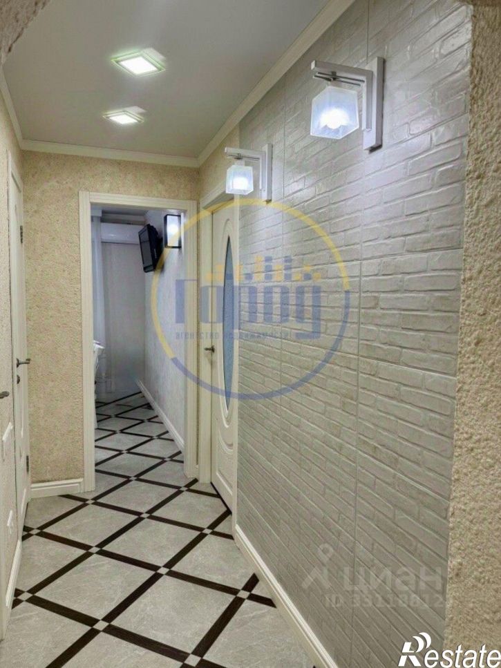 3-комн квартира улица Томилова, 10,  д. 10
