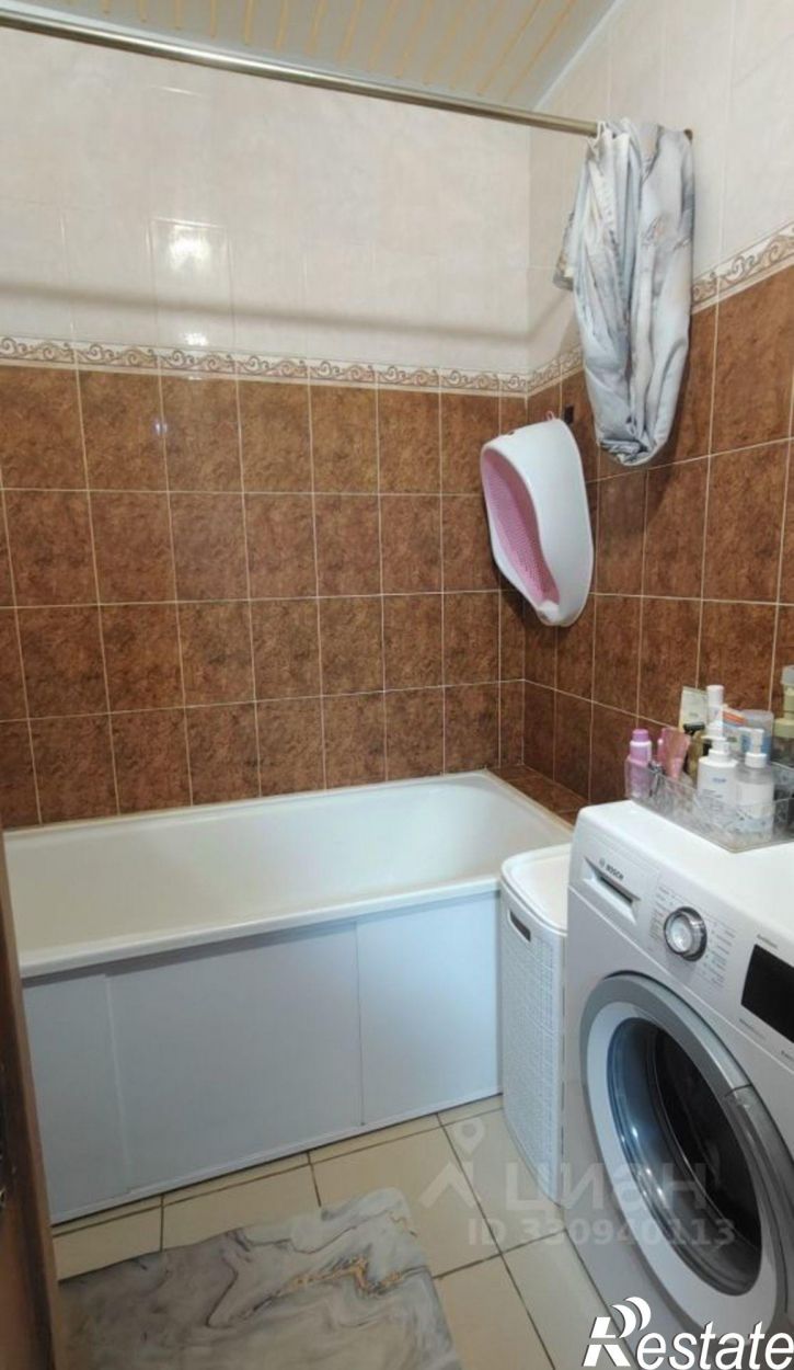 3-комн квартира улица Короленко, 2,  д. 2