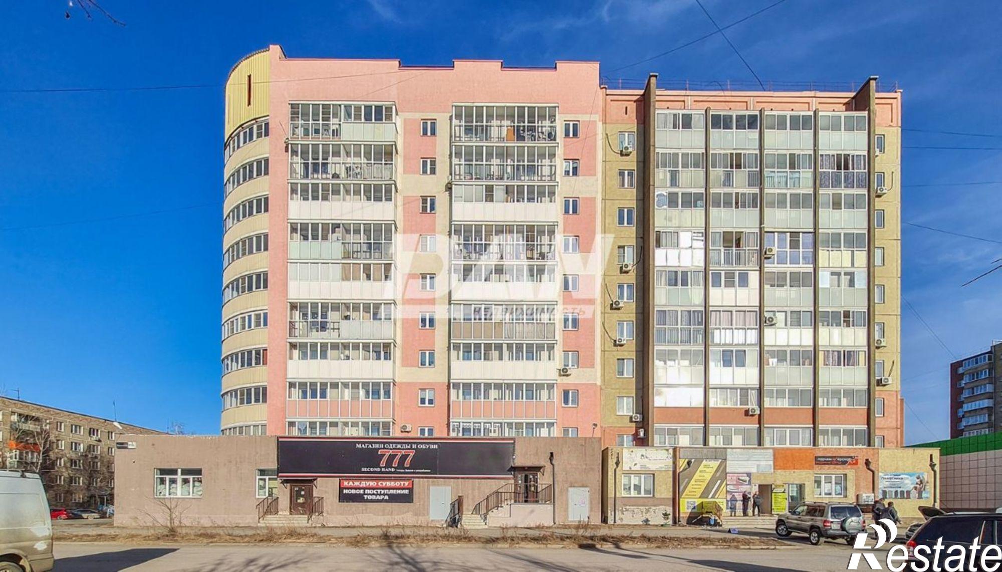 Купить торговое помещение за 26 190 300 рублей на ул Петра Томилова, 15Б