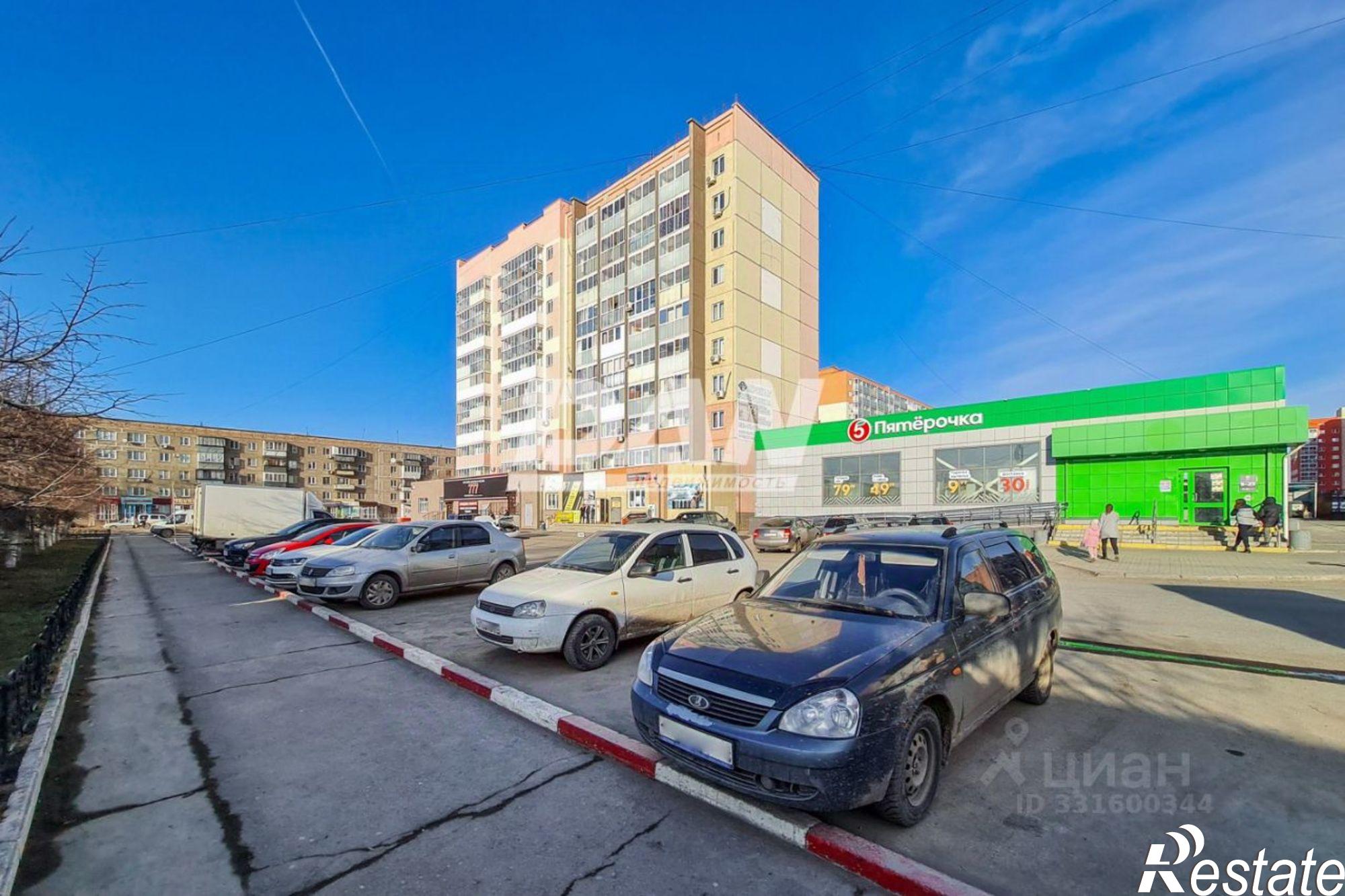 Купить торговое помещение за 26 190 300 рублей на ул Петра Томилова, 15Б