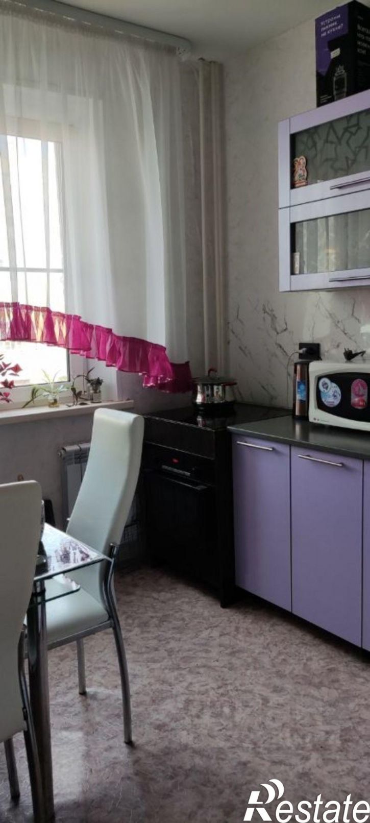 3-комн квартира ул Короленко, 6Б,  д. 6Б
