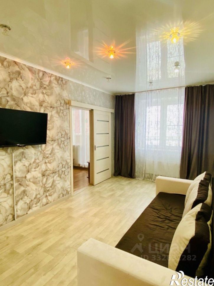1-комн квартира пр-кт Славы, 14,  д. 14