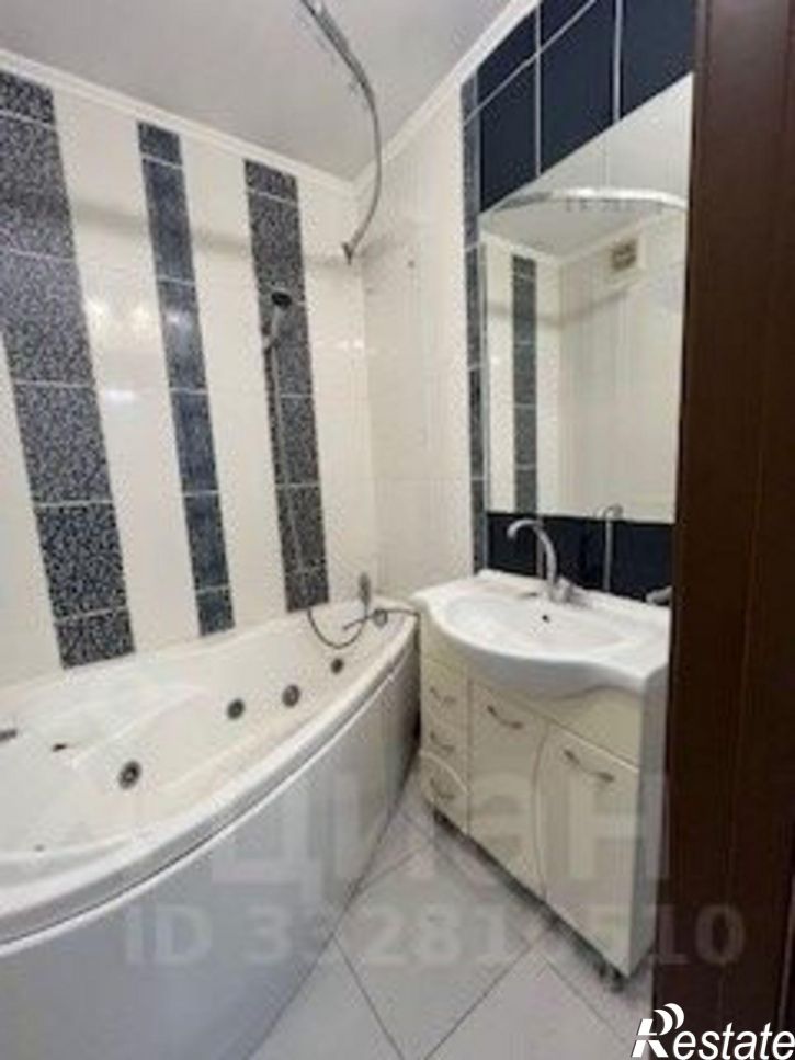 2-комн квартира ул Петра Томилова, 18А 1,  д. 18А 1,  к. 1