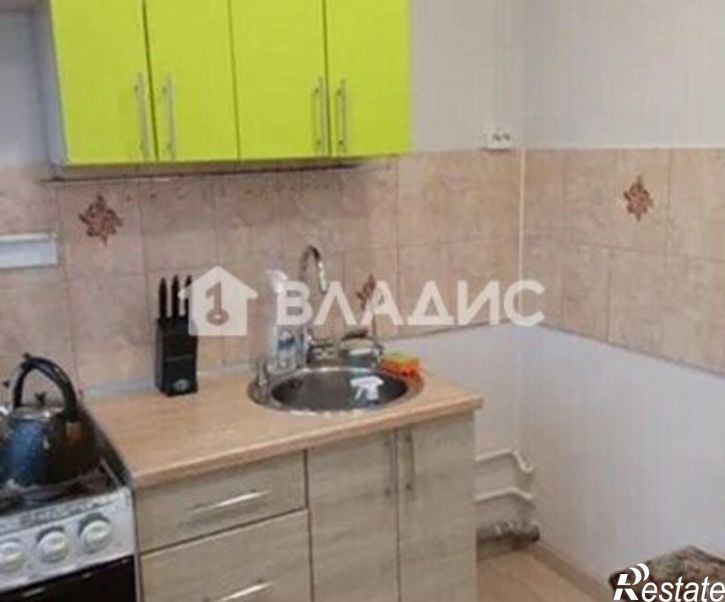 3-комн квартира поселок Советов, 2,  д. 2