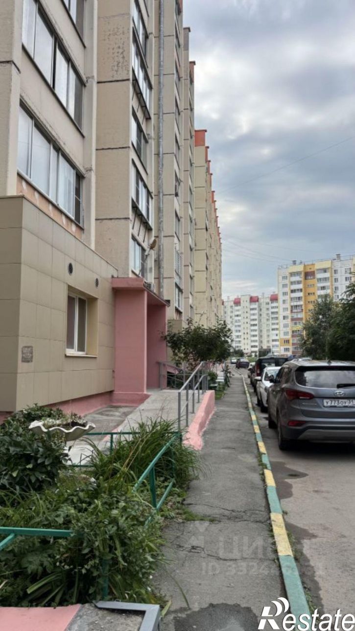 1-комн квартира пр-кт Славы, 16,  д. 16