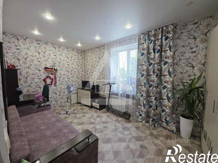 3-комн квартира улица Гагарина, 4,  д. 4